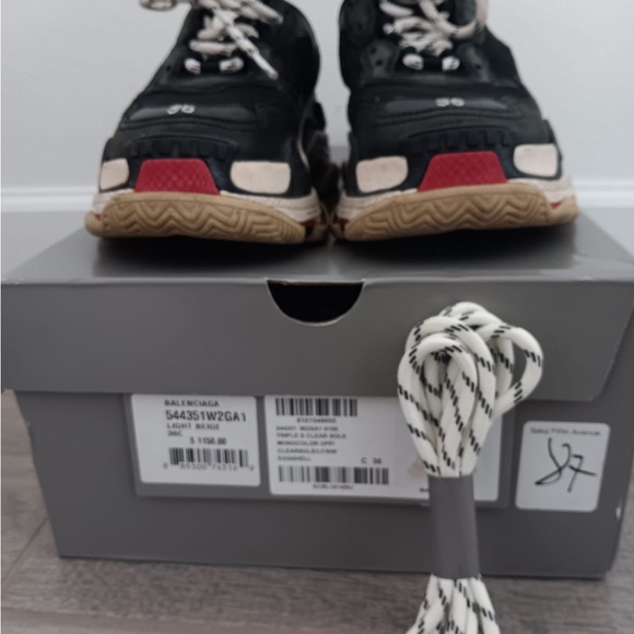 Balenciaga tripleS - Picture 3 of 5